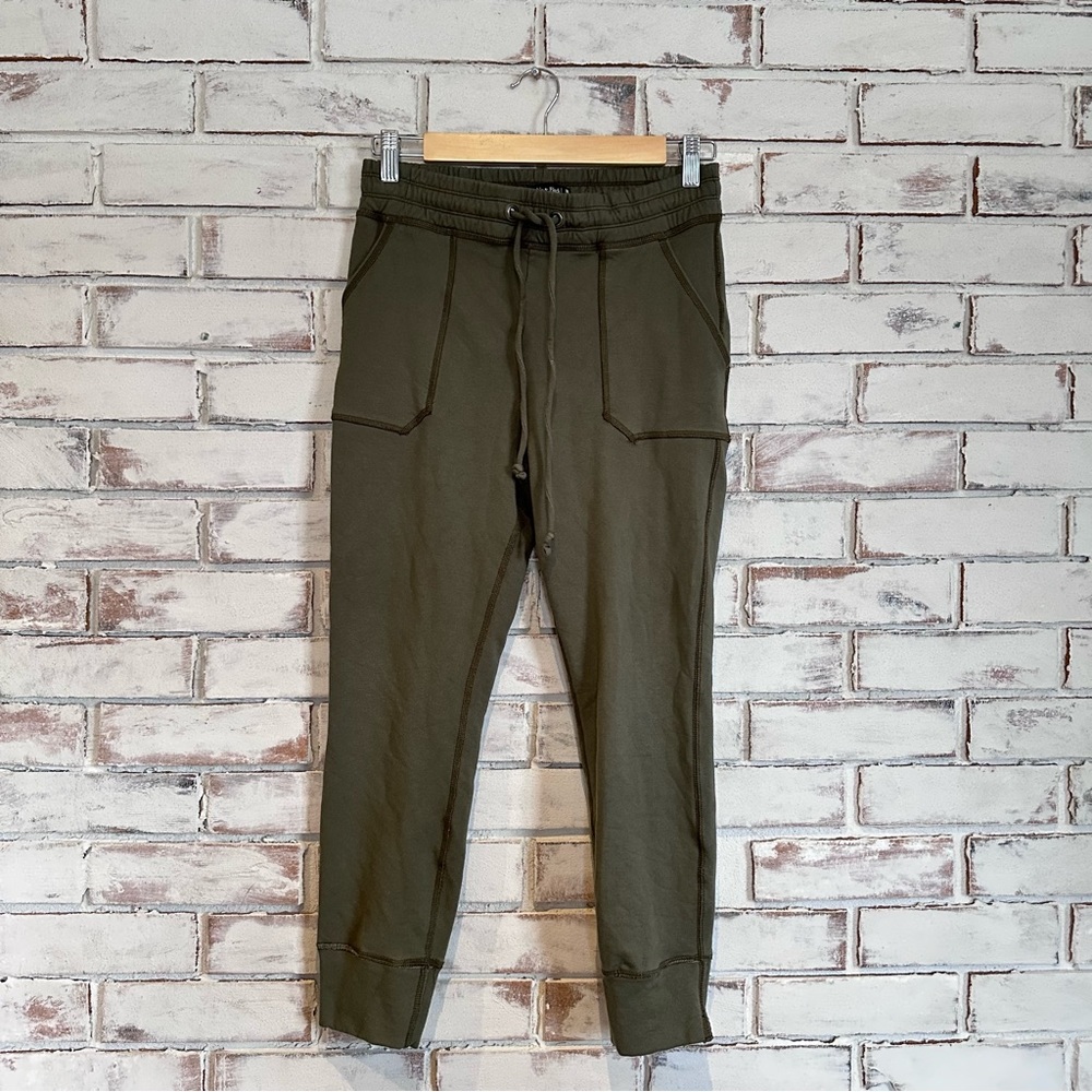 Abercrombie & Fitch olive green soft jogger size medium
